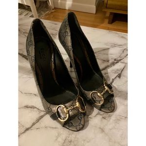 RARE AUTH Gucci Gunmetal Coated Canvas Horesbit Peep Toe Pumps sz 6 / 36